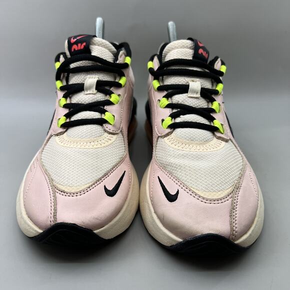 Nike Air Max Verona Guava Ice Sneakers Women Size 8 Pink Running Comfort Shoes - Picture 2 of 8